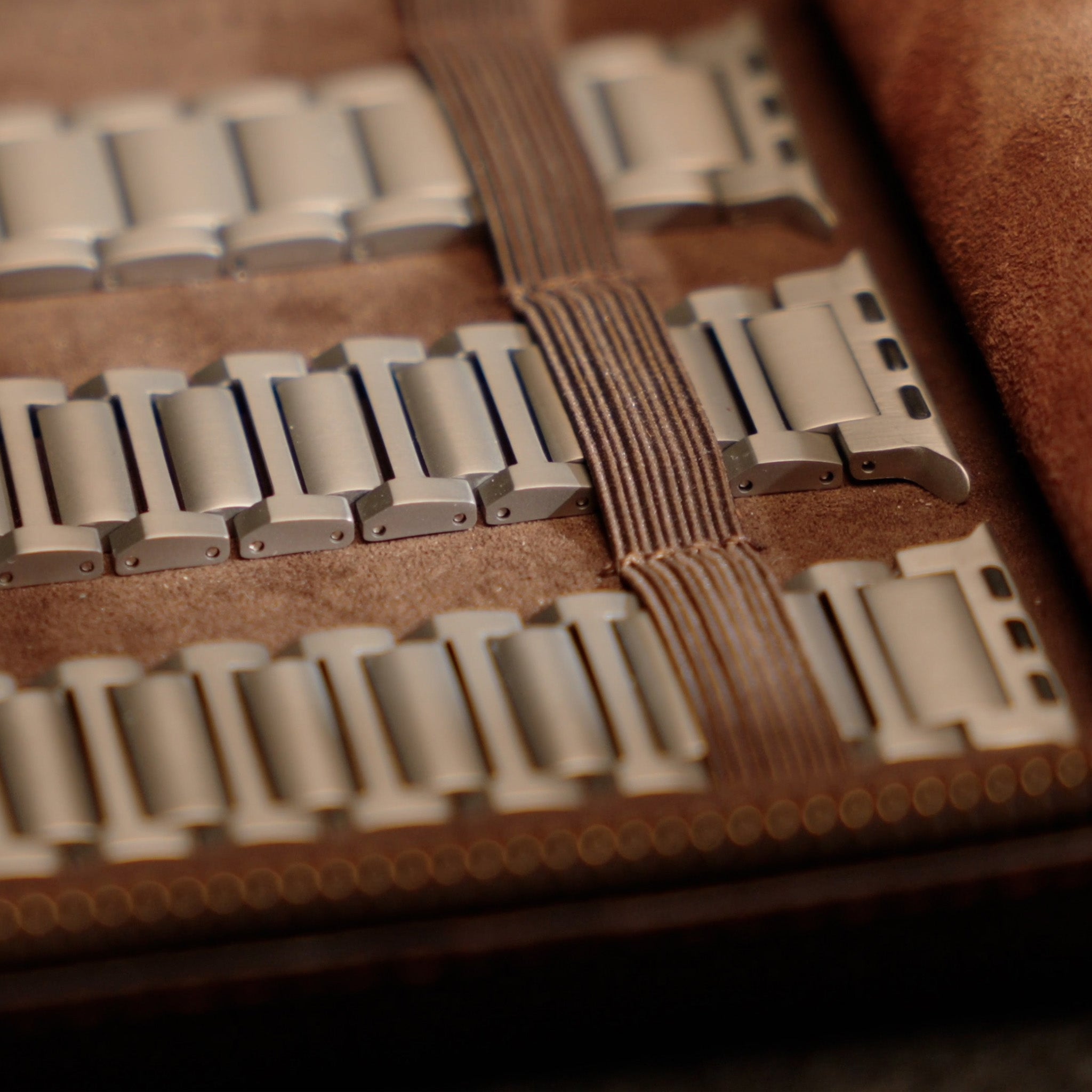 Estuche de almacenamiento de cuero para correas de Apple Watch: se adapta a correas de metal