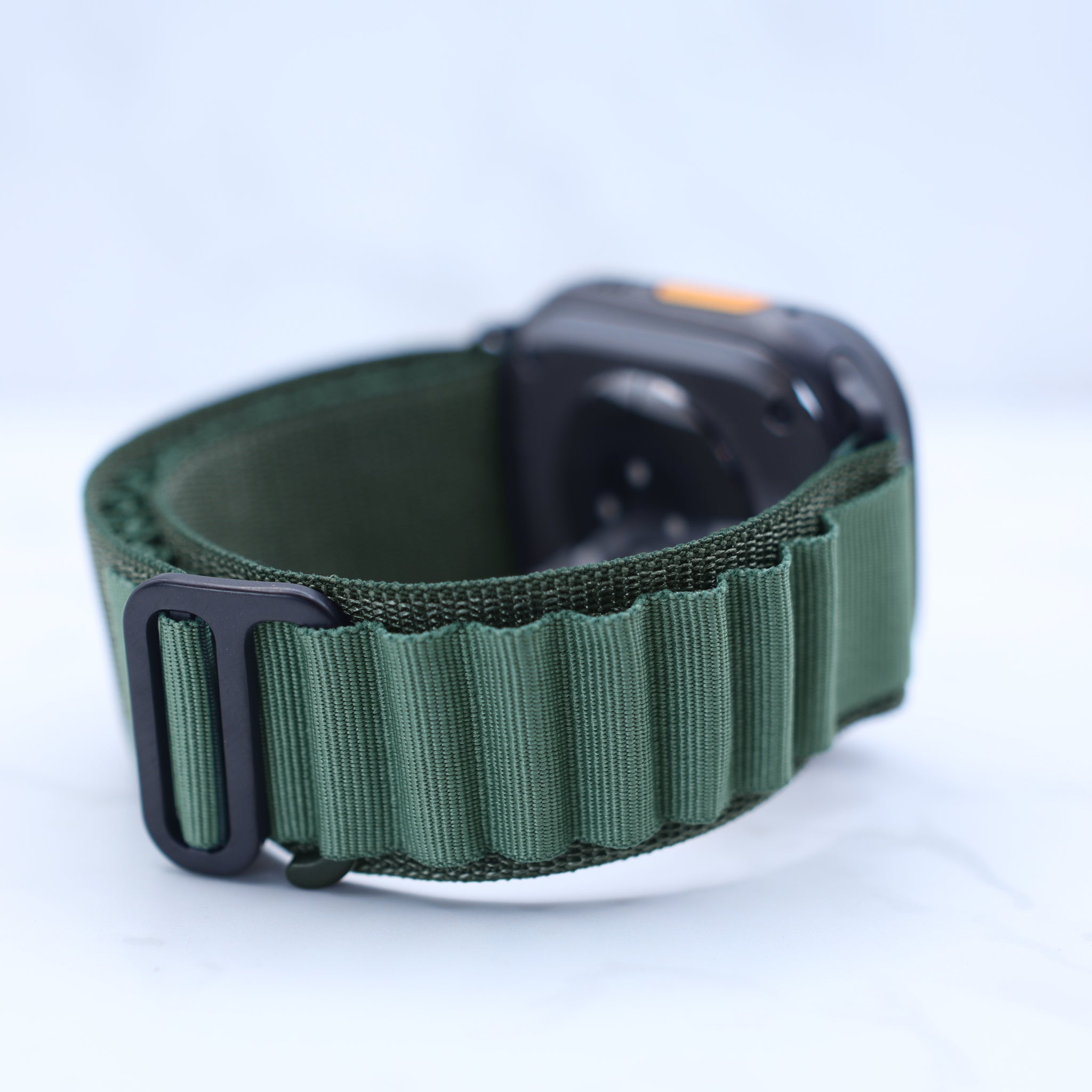 Alpine Loop with Black/Natural Hardware for Ultra 3/2/1 & Series 11/10